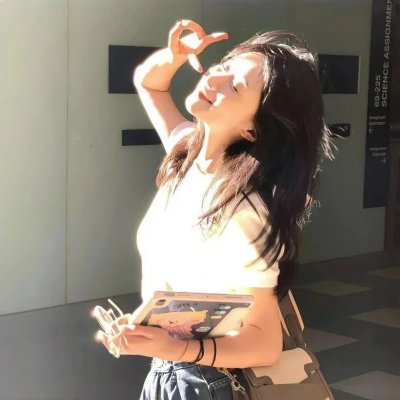 罗绍拉在十点钟